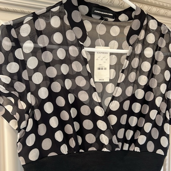 Express Top - Picture 3 of 4